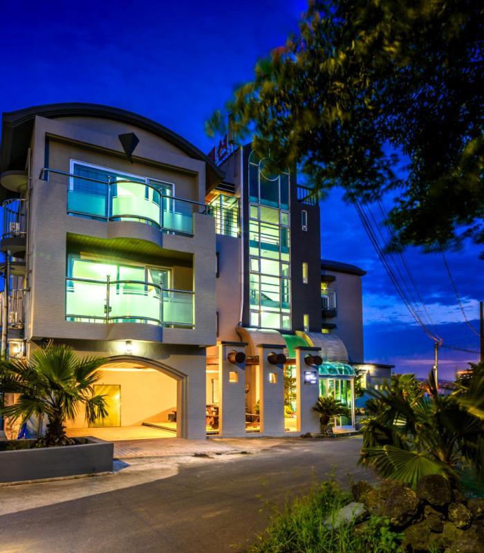 Romance Jeju Pension Экстерьер фото